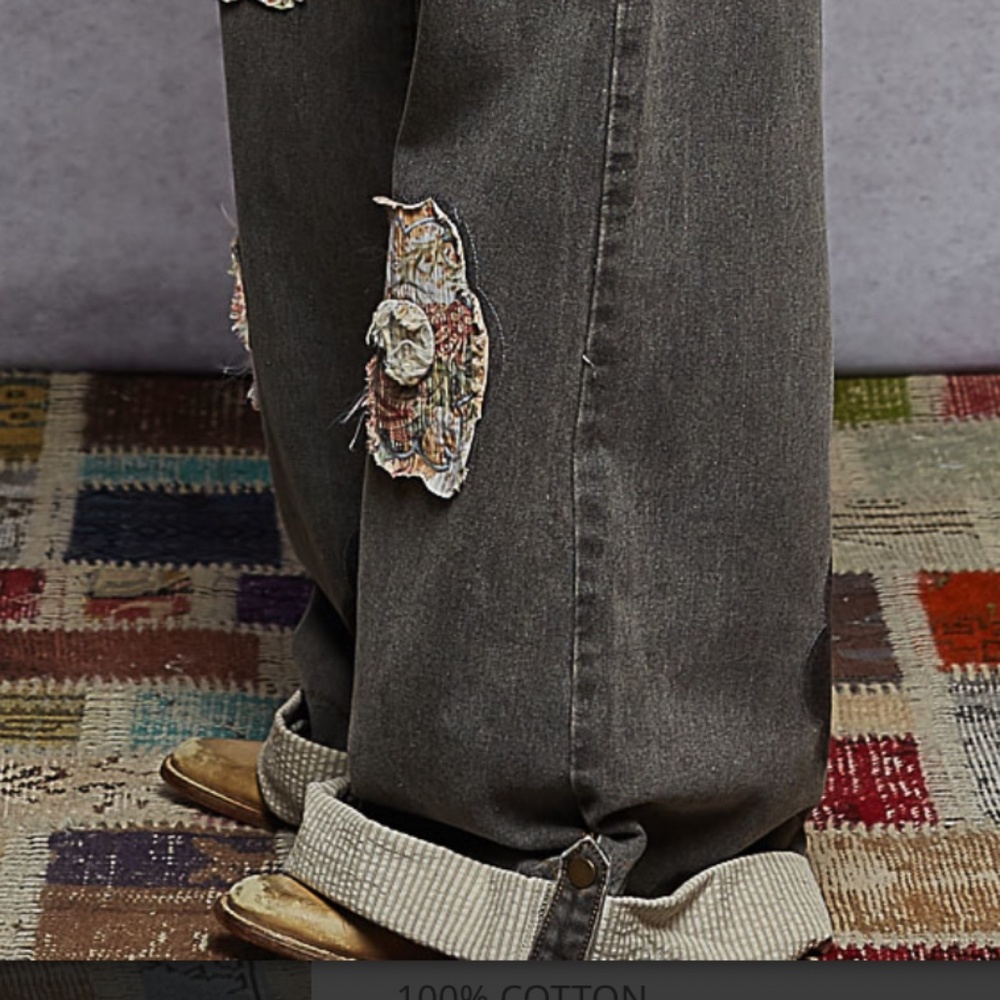 POL Women's Straight Leg Jeans in Washed Gray with Floral Patches - Picture 6 of 6